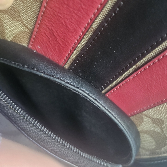 Coach crossbody houston pack in signature canvas - Picture 11 of 13